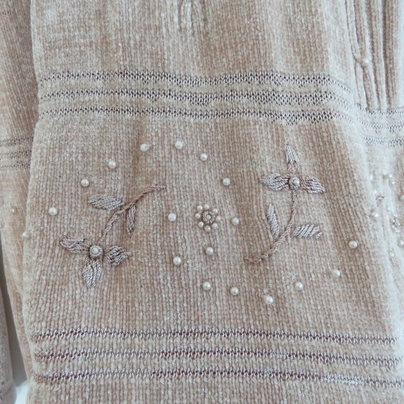 VINTAGE 90s Chenille Beige Tan Embroidered Cable Knit Crew Neck Tunic Sweater - Picture 4 of 15